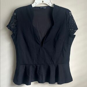 SHEIN black peplum top featuring a V-neckline and lace cap sleeves size XL 12